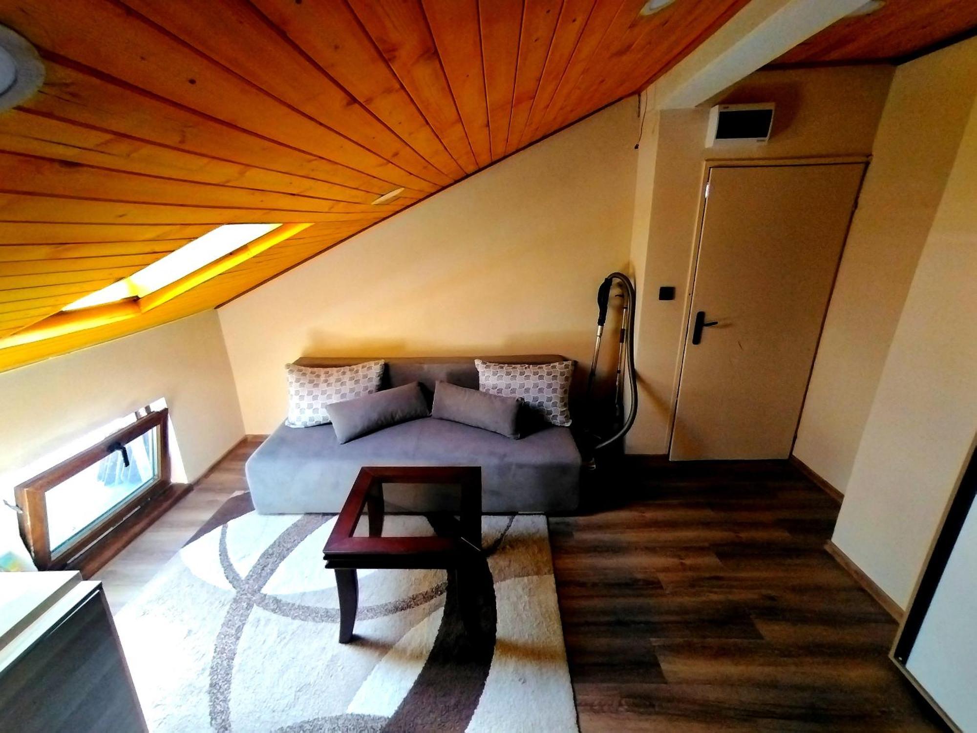 Low Budget Apartment With Breakfast #3 Varna Exterior photo