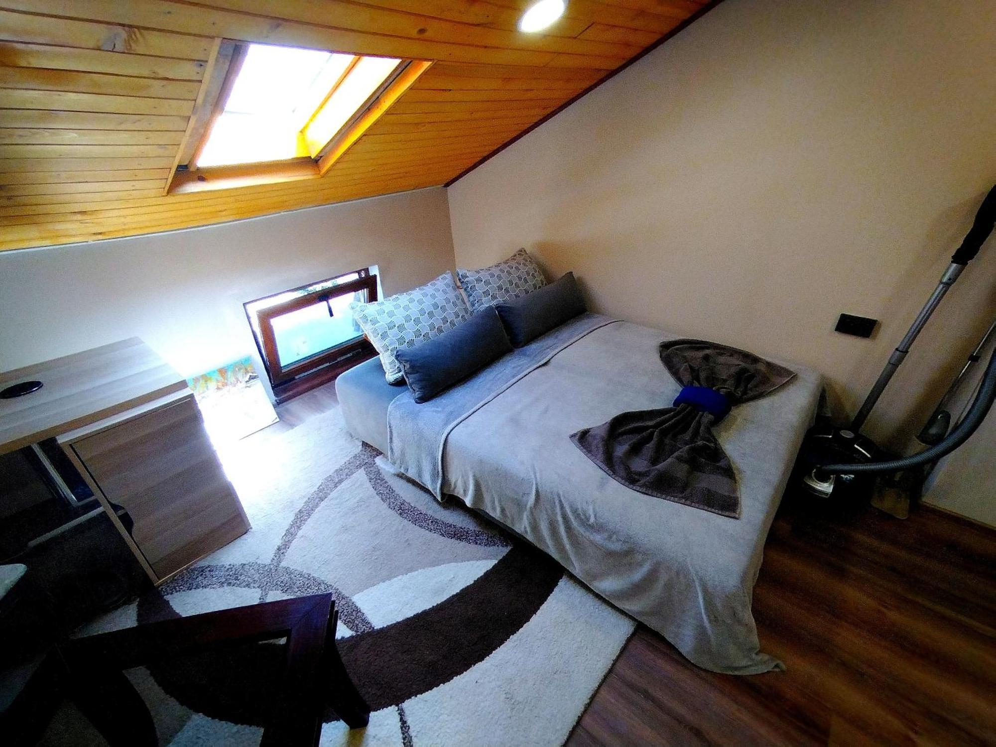 Low Budget Apartment With Breakfast #3 Varna Exterior photo